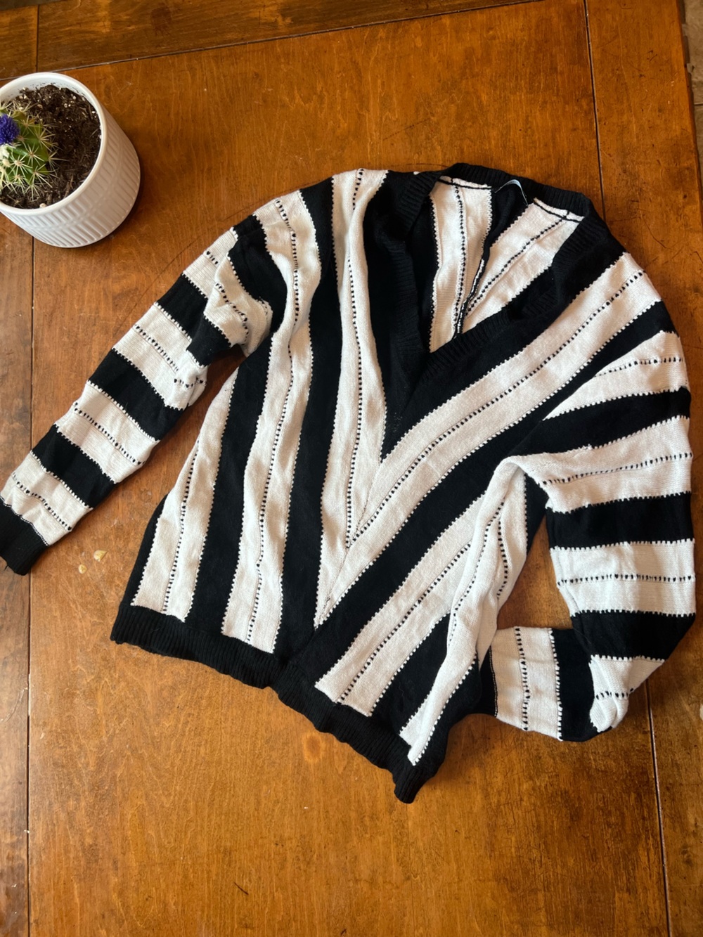Prettygarden Black & Cream Striped Knit Sweater Women’s Large